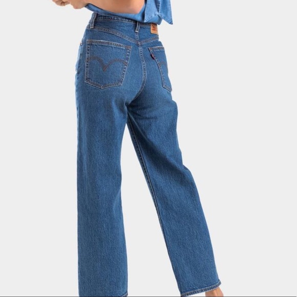 NWT Levi’s Ribcage Straight Ankle Jeans - Picture 3 of 5